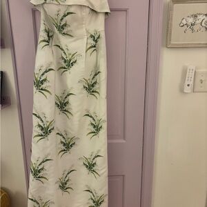 Elegant Strapless Floral Dress - Green and White
